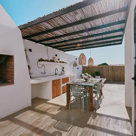 Casa Del Aljibe - La Casa