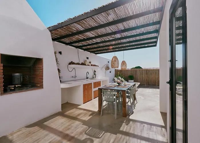 Casa Del Aljibe - La Casa