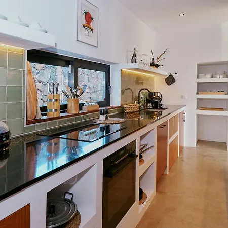 Casa Del Aljibe - La Casa