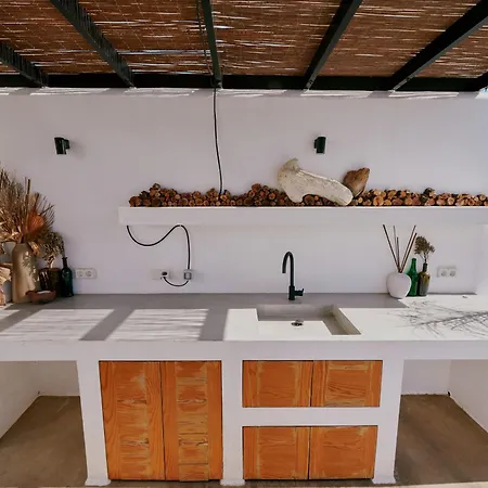 Casa Del Aljibe - La Casa